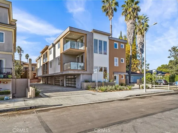 11815 W Holly Way, Valley Village, CA 91607