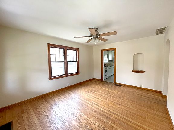 5th image of 1510 N Grant Ave