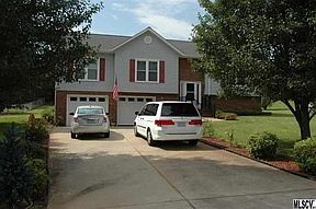 1st image of 122 Freshfield Dr
