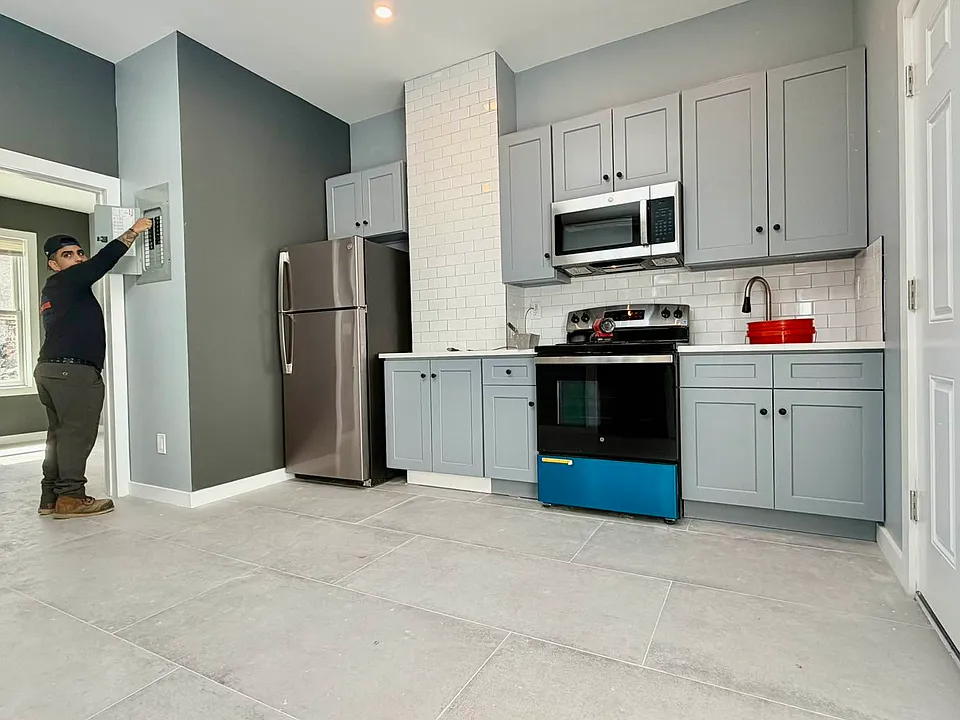 145-10 Jamaica Ave #2