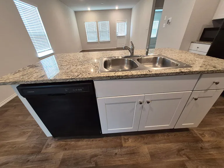 465 Middle Green Loop — Photo 9