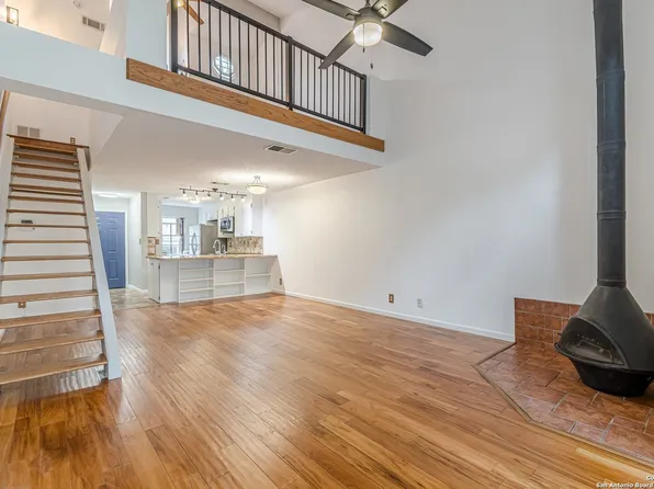 11815 Vance Jackson #2402, San Antonio, TX 78230