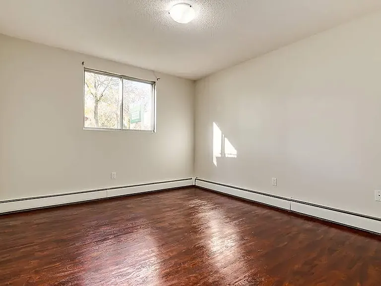 29 Grand Dr #2 — Photo 36