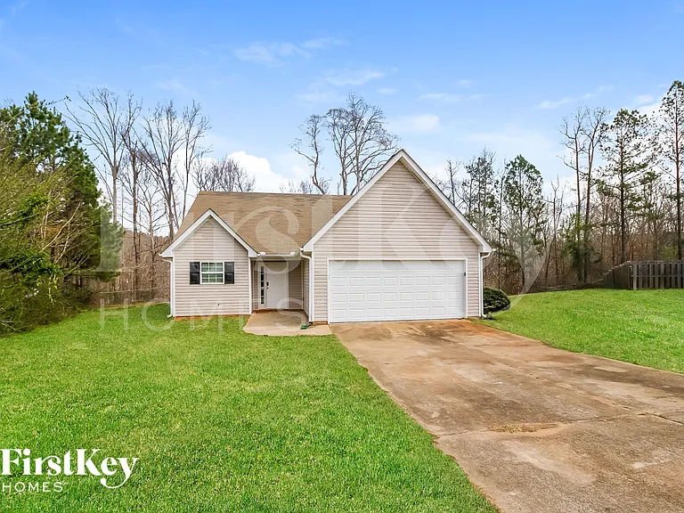 115 Kendall Ln — Photo 2