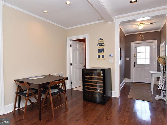 4th image of 57 Delaware Ave #B