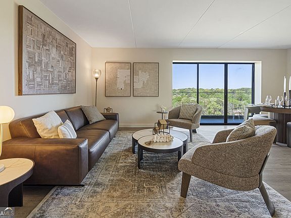 5th image of 2460 Peachtree Rd NE #213