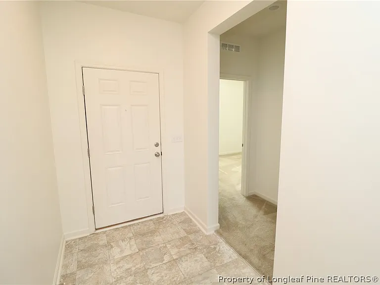 1149 Noor Ln — Photo 2
