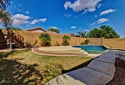 3rd image of 17506 W Acapulco Ln