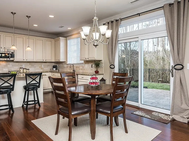 4012 Jockey Club Cir — Photo 13