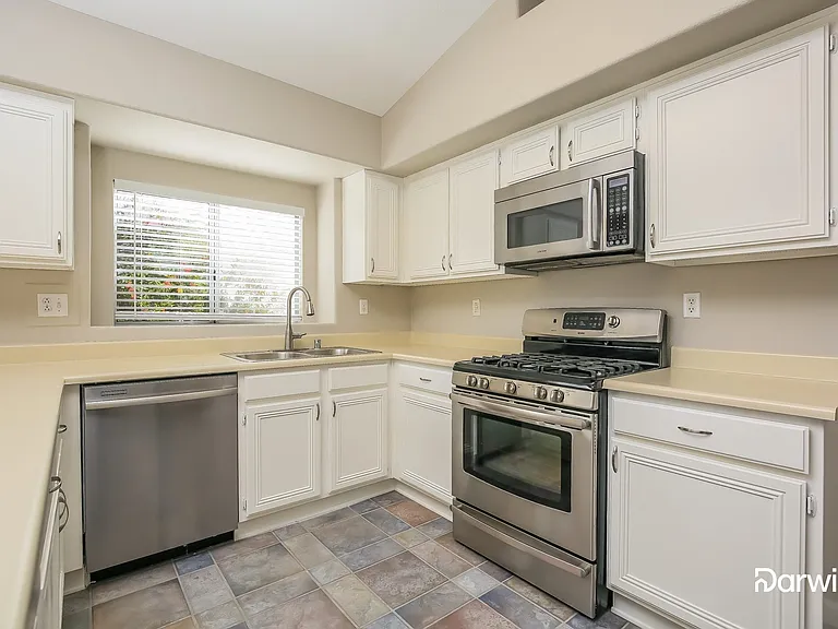 3832 Intermezzo Way — Photo 4