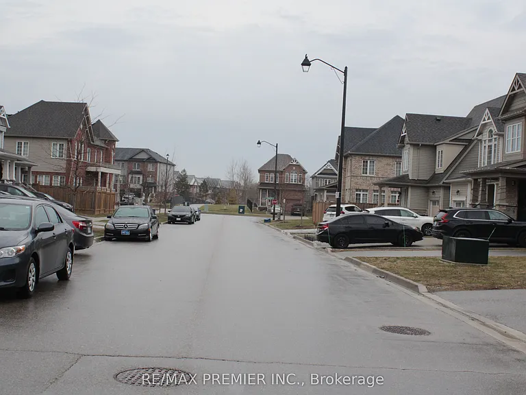 51 Mullholland Ave — Photo 35