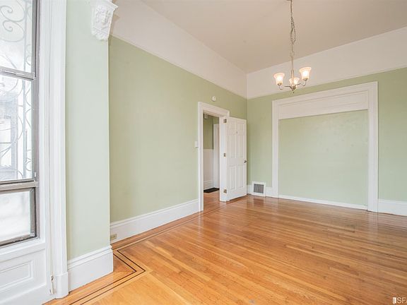 3rd image of 2277 46th Ave