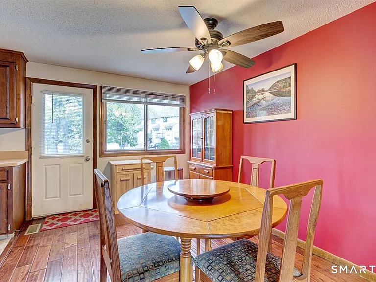 6 Oak Forest Dr #3 — Photo 4