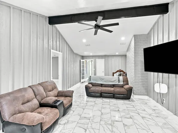 460 S Fm 55, Italy, TX 76651