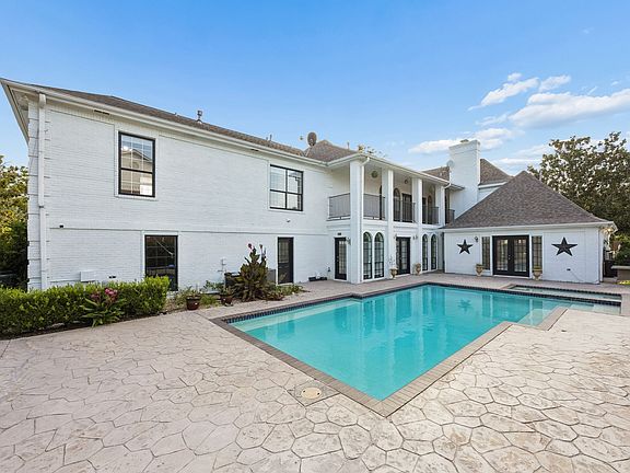 3rd image of 45 Clansmoor Ct