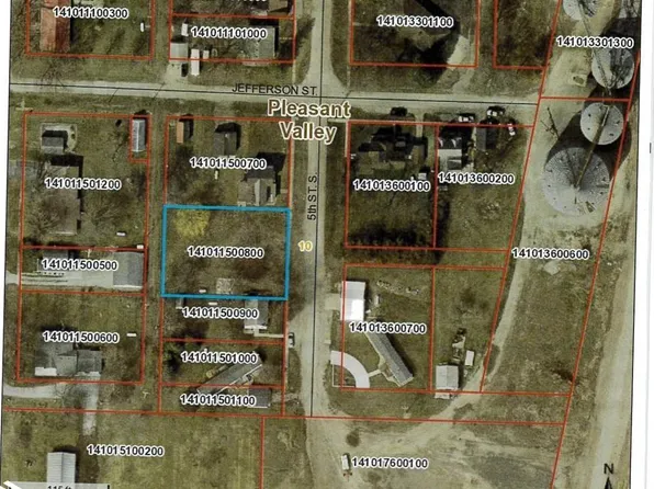 302 5th St S, Swaledale, IA 50477