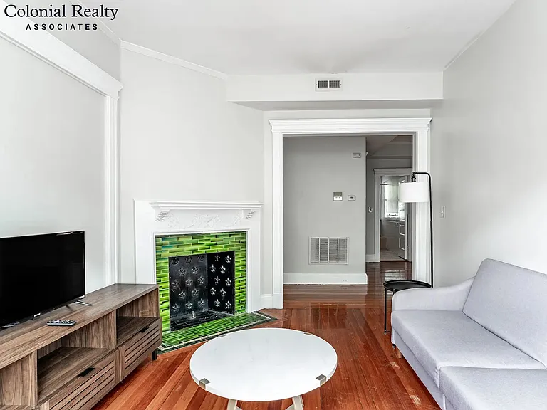 10 Strathmore Rd #22 — Photo 29