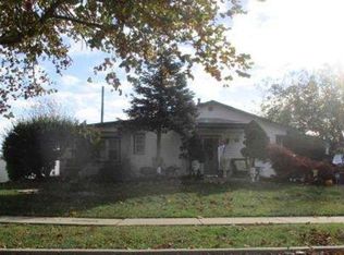 32 Valley Rd, Levittown, PA 19057