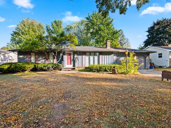 1015 Cameron St, Green Bay, WI 54304