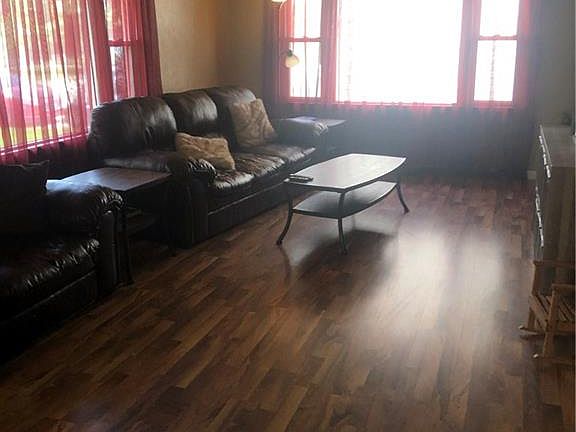 2nd image of 413 Olive Dr