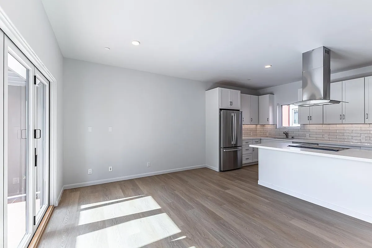 Unit Photo - 1230 San Andres St #3