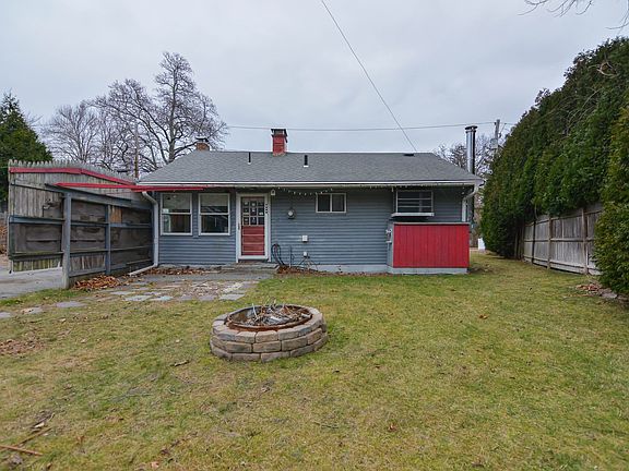 4th image of 82 Lowell St