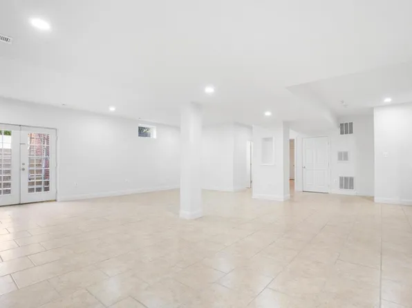 15709 Spyglass Hill Loop, Gainesville, VA 20155