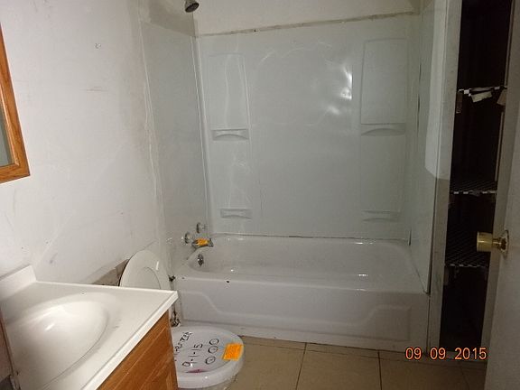 5th image of 804 Catalpa Dr