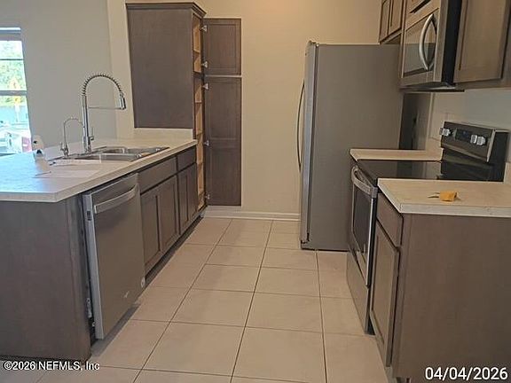 2nd image of 86616 MAINLINE Road
