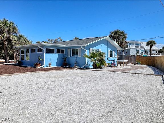 3rd image of 220 Hurricane Ln