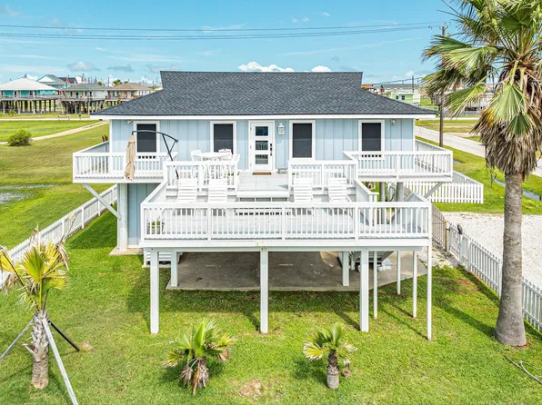 307 Angel Wing St, Surfside Beach, TX 77541