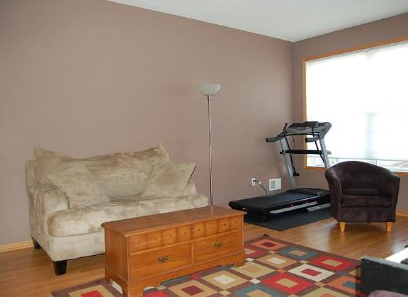 4th image of 12185 Vermillion St NE Unit F