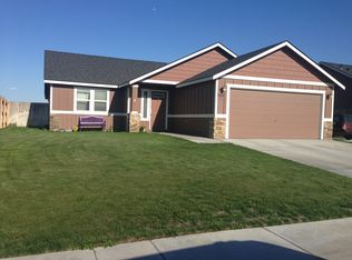 5909 Coppercap Mountain Ln, Pasco, WA 99301