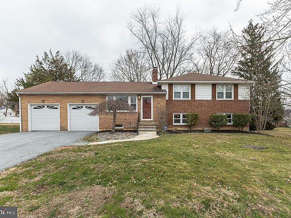 2nd image of 2631 W Robino Dr