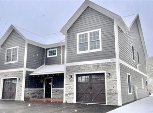 28 Glen Burn Trl, Ellicottville, NY 14731