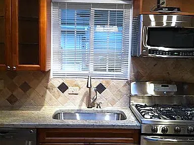 3 bed, $2,990 — Photo 3
