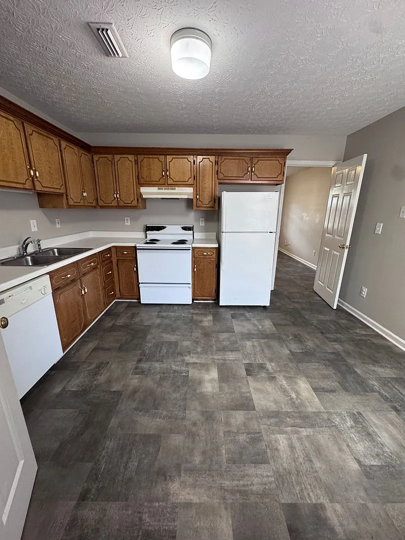 203 B Tarver Street — Photo 3