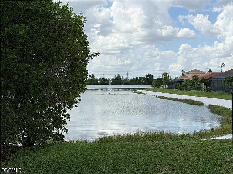 3202 Birchin Ln — Photo 3