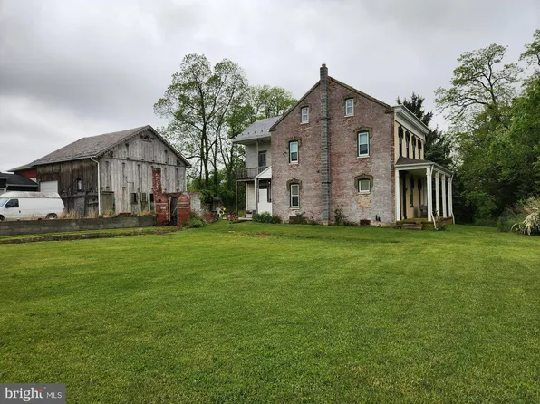 4670 Marietta Ave, Columbia, PA 17512