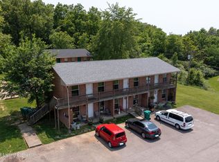 266 Elmwood Dr, Radcliff, KY 40160