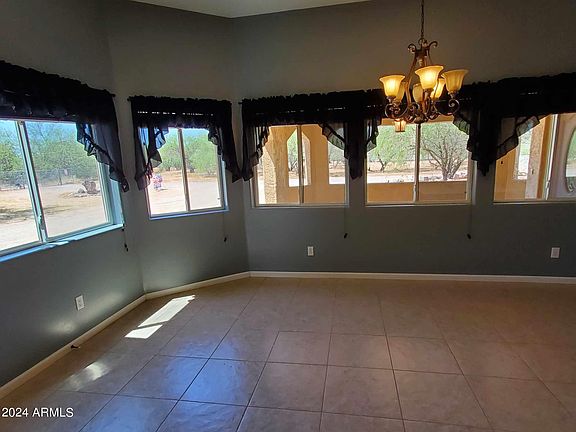 5th image of 20733 W MELANIE Drive