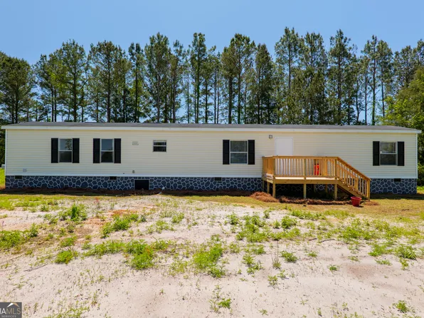 118 Eason Stalvey Rd, Hahira, GA 31632