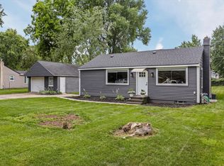 6559 Saline Dr, Waterford, MI