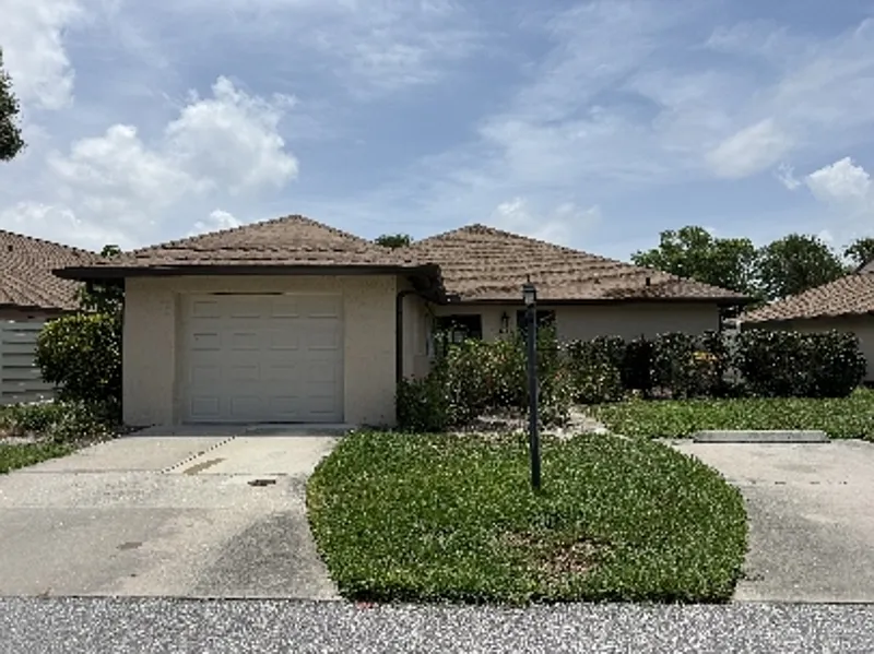 3424 W 51st Avenue Cir