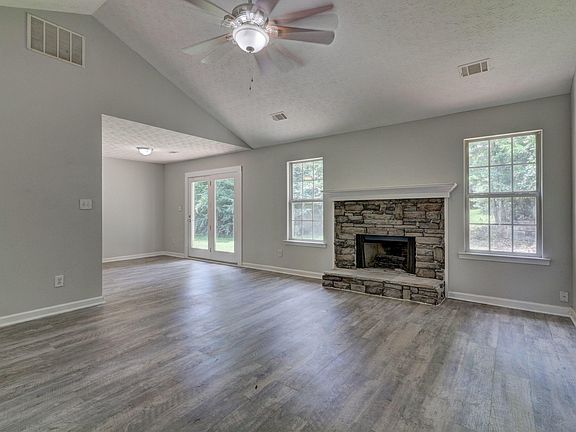 4th image of 245 Cottonwood Ct