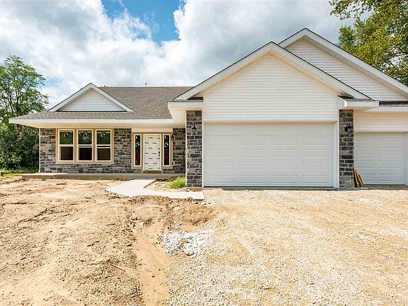 2nd image of 11059 N Lake Woods