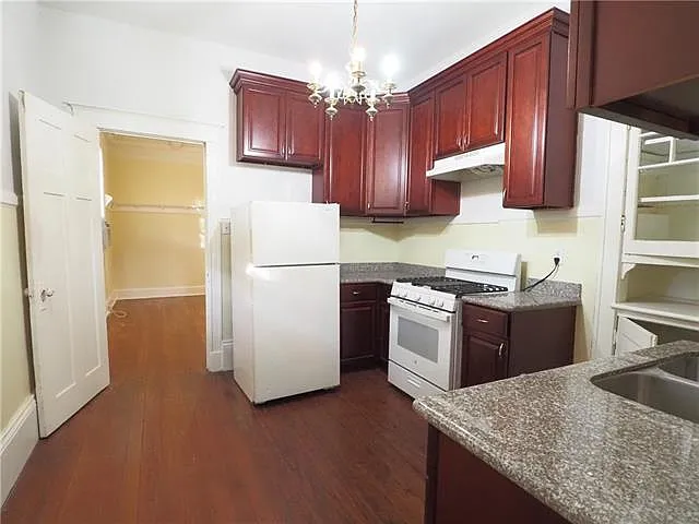 4922 Loyola Ave — Photo 9