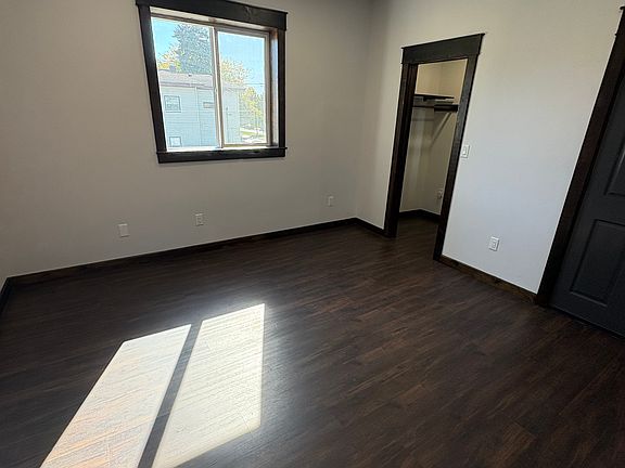 5th image of 4225 7th Ave #4