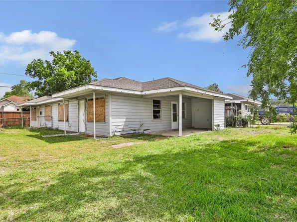 10701 Flaxman St, Houston, TX 77029