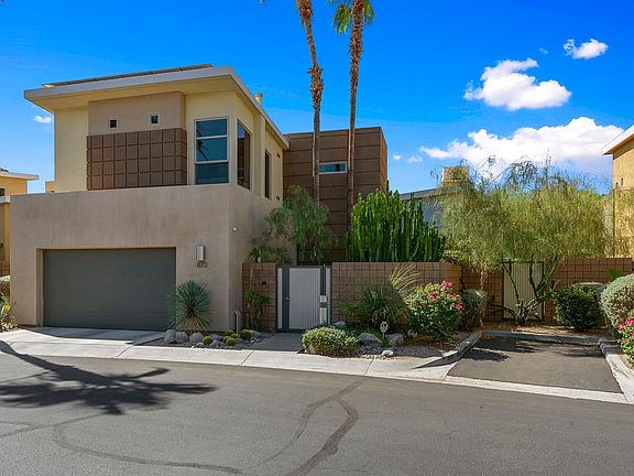 2nd image of 873 S Oceo Cir